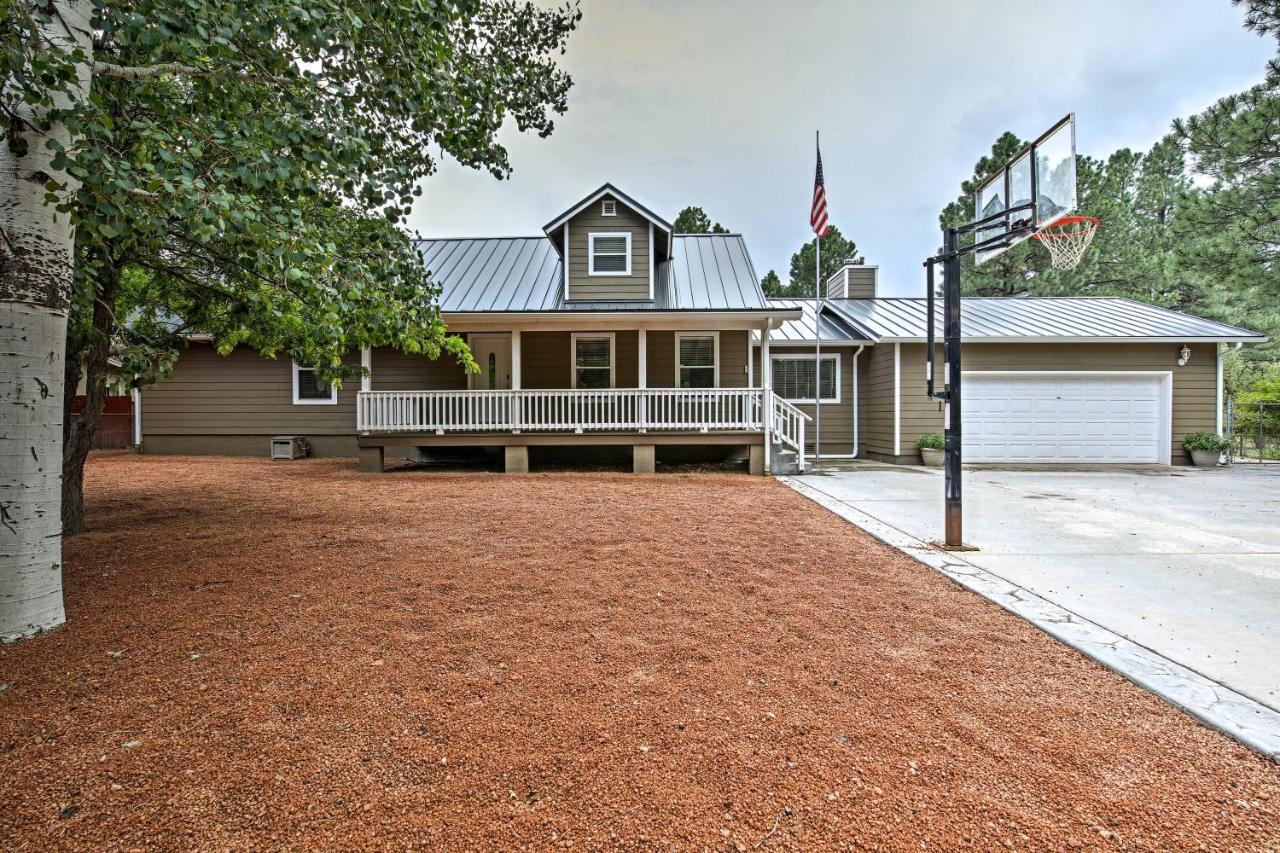 Lakeside Home With Game Room, Yard, Deck And Fireplace Pinetop-Lakeside Eksteriør billede